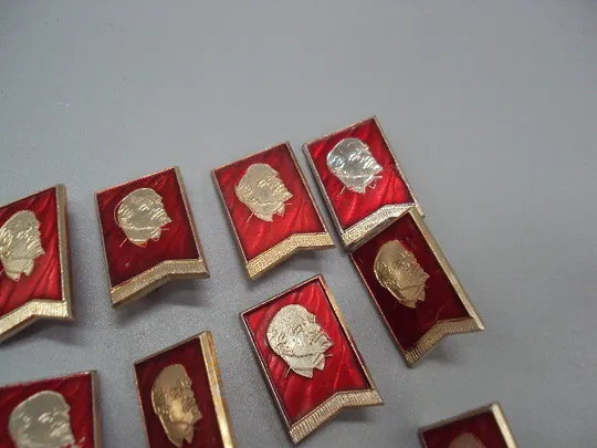 Знак ленин портрет профиль на красном флаге ссср флаг вымпел лот 22 шт №17374 З аукціону