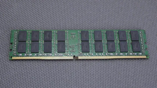 Купити SK Hunix 16Gb 2Rx4 PC4-2133P планка серверной памяти HMA42GR7AFR4N-TF