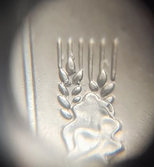 (8238) 10 копійок 2019 різновид викрошок і розколів на аверсі (10 копеек 2019 брак) Інтернет-аукціон