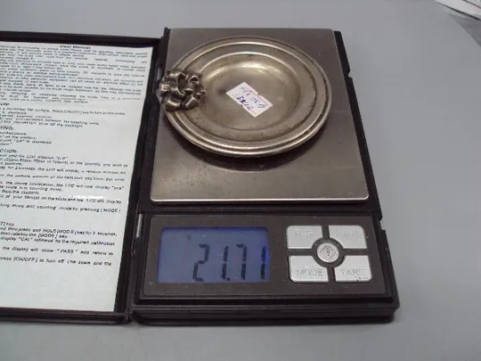 Пепельница блюдце тарелочка с бантиком серебро 800 проба вес 21,71 г диаметр 7,9 см №14308 З аукціону