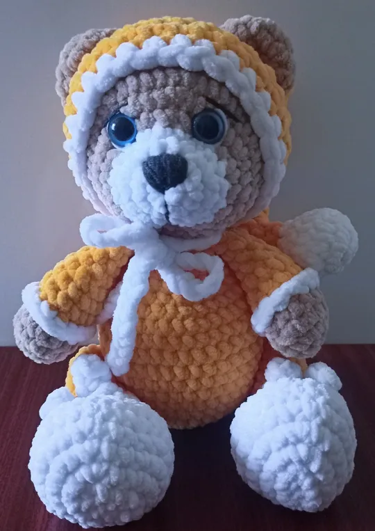 Плюшеве ведмежа ручної роботи З аукціону