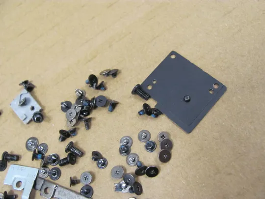 754-9 комплектуюче гвинти  для DELL Latitude E9510 9510 2 in 1 оригінал Продаж