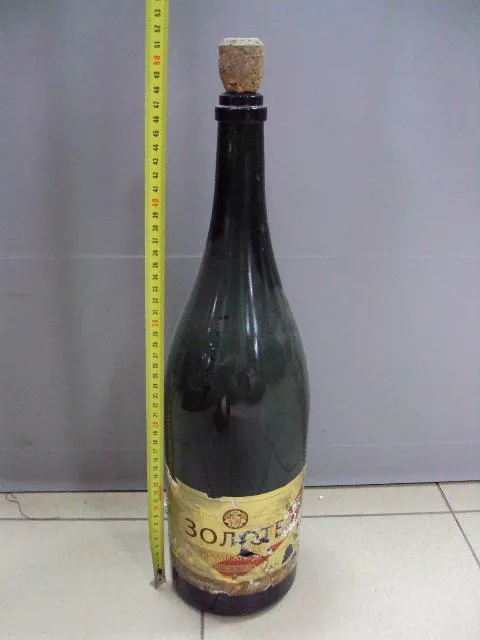 Бутылка шампанского большая 3 литра Золотое шампанское Киевский завод высота 47,7 см №13700 Ціна