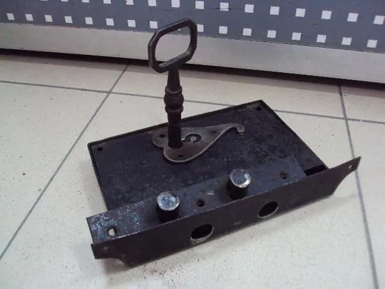 Врезной замок старинный с ключом №11425 Ціна