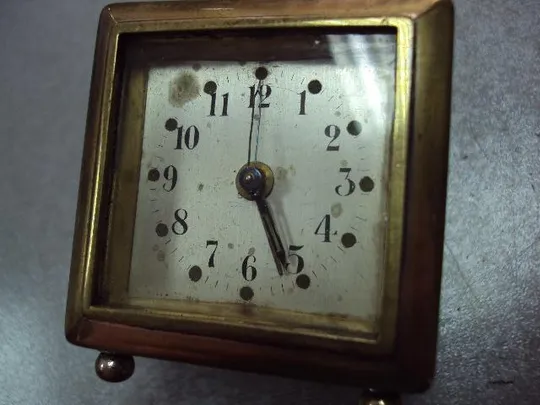 Настольные часы будильник размер 5,6 х 5 см (№167) Характеристики