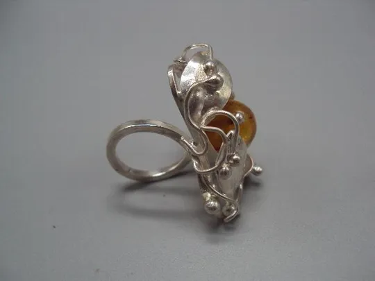 Женское кольцо листья листочки янтарь серебро 925 проба Украина вес 17,89 г 18 размер новое №14372 Де купити