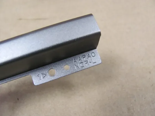 номер0980-6  комплектуюче заглушки петель AAPA0 для Dell Precision 7510 7520 P53F оригінал Продаж