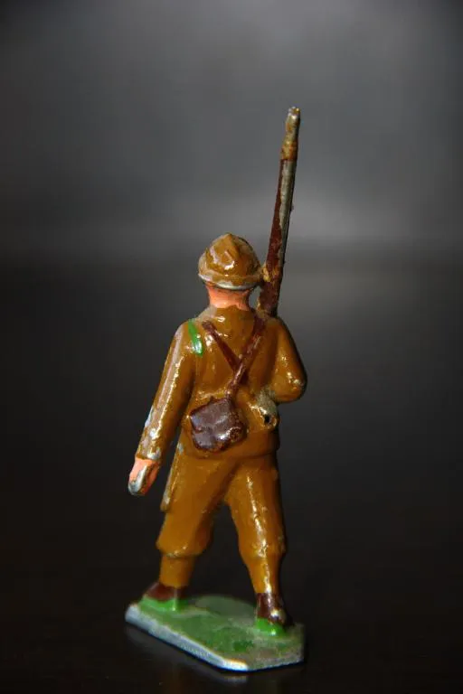Купити британец солдат 55-60мм BRITAINS металл 30-50е годы Англия  ###$$$