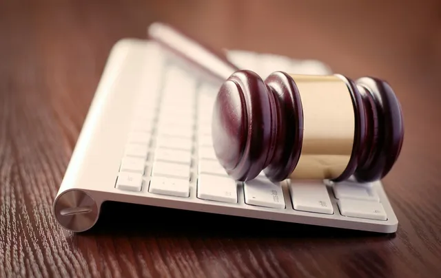 фото до новини - Як не стати жертвою шахраїв на аукціонах