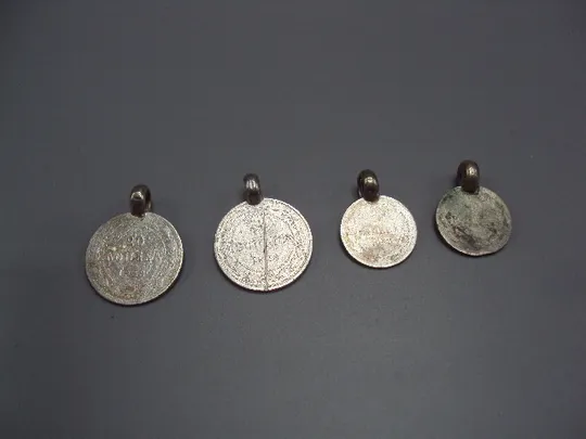 Кулон дукач подвеска дукачи серебро 20 копеек 10 копеек 1923 г ссср вес 11.53 г лот 4 шт №178796 Ціна