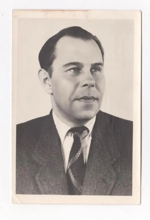 К.СОРОКІН - актор кіно = 1950-і р. - Київ  = чиста = тираж 20 тис. == Ціна