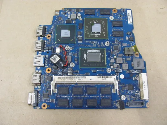 641-38 материнська плата 1P-0117J00-A012 SR043 I7-2640M   для Sony Vaio VPCSE PCG-41414M оригінал Ціна