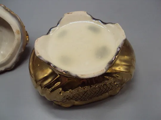 Шкатулка фарфор позолота цветы розы и листья большая размер 11,5 х 12 см №18390МЯ Характеристики