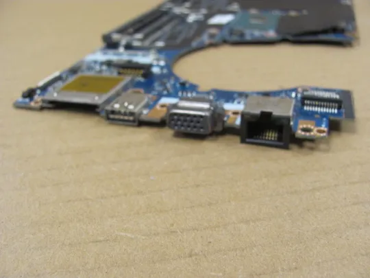 802-3 материнська плата APW50 LA-C381P 848221-001 SR2FU  i7-6820HQ  для HP Zbook 15 G3 G4 оригінал Недорого