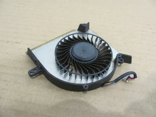 Купити номер0284-29 Вентилятор (кулер, FAN) E330800711MC для MSI GL63 GE63 GE73 GL73 WE73 GP73 GP63 WE63 оригінал