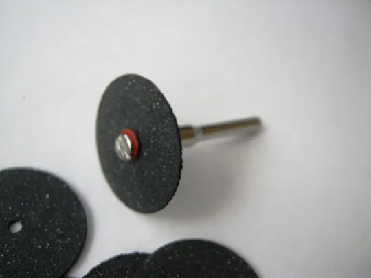 Диск отрезной не армированный черный 23мм. для гравера, бормашины Де купити