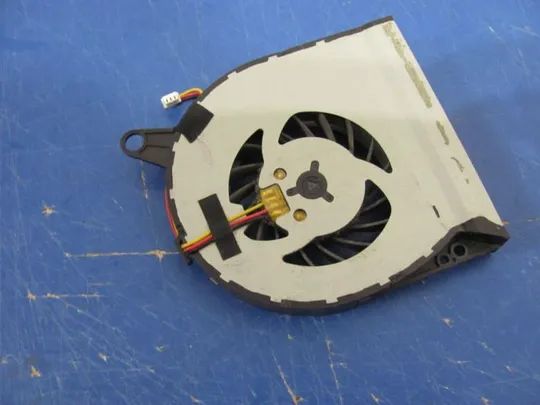 Купити №139-38 кулер 13N0-7NA0M01 для ACER P273 BA70 E1-731 E1-771 V3-771 E1-772 оригінал