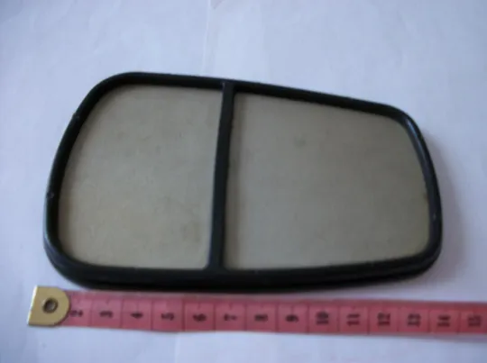 Зеркало . СССР  2-Два Штук .  11х17-см с подставкой как нов , и 10х15-см, хорошее Недорого