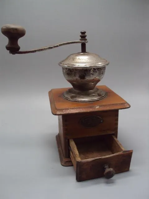 Купити Кофемолка Zassenhaus r.z. fabrik-marks Qualitatsware винтаж высота 23-23,5 см №13239