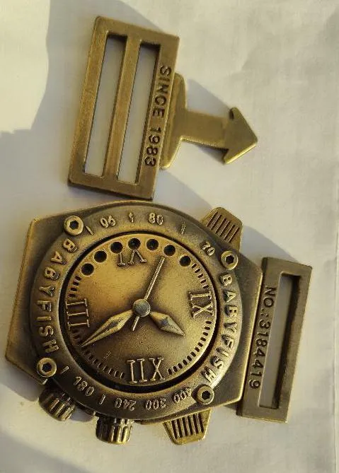 Коллекционная винтажная пряжка 1983 года из двух частей , хорошее состояние vb26 Продаж