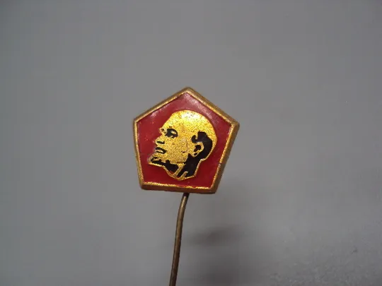 Купити Знак Ленин портрет профиль голова на красном фоне ссср знак качества фрачник игла №17686