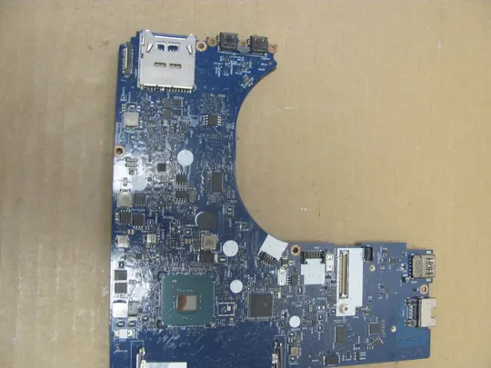 номер0995-9 материнська плата Mainboard Материнка Основна плата Системна плата Плата системи Laptop motherboard мамка ноутбучна плата DAP70 LA-H281P SRFD1 I9-9880H для Dell Precision 17 7730 7740 M7730 M7740 оригінал З аукціону