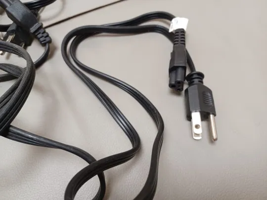 0575 МЕГА ЛОТ мережеві кабеля Інтернет-аукціон