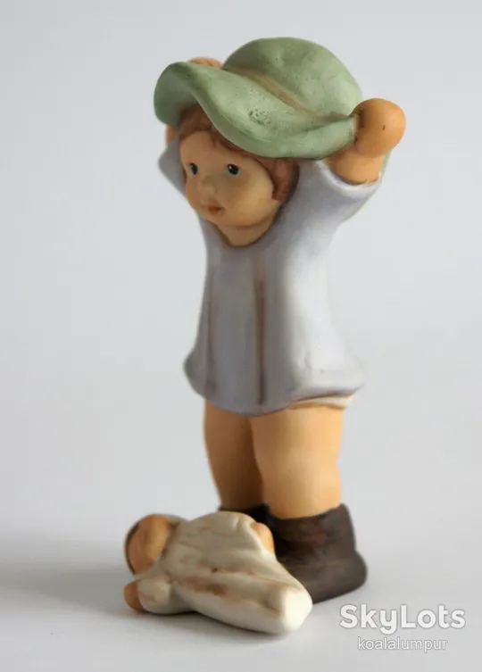 Статуетка Дівчинка з лялькою, Goebel, №775, 1992 р., Germany Продаж