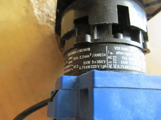 ПАКЕТНИЙ  ПЕРЕМИКАЧ KRAUS  12A 600V Недорого