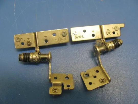 №100-3 петлі кріплення матриці для SAMSUNG NP700G7C NP700G7A 700G оригінал Інтернет-аукціон