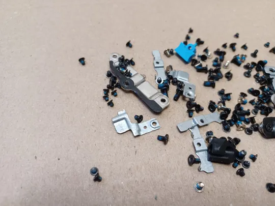 номер1059-10 комплектуюче кріплення гвинти для  DELL Latitude 5520 5521 Precision 3560 3561  оригінал З аукціону