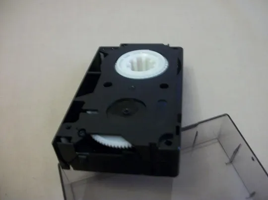 Видеокассета EMTEC . Для Видеокамера  VHS C . HIGH GRADE . Compact Video Cassette . Продаж