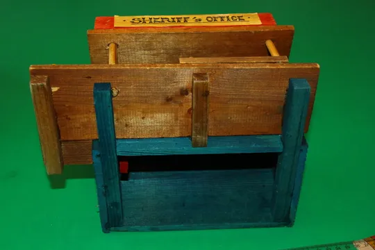 дерев`яний БУДИНОЧОК SHERIFF`s  OFFICE строение ГДР Інтернет-аукціон