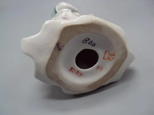 Фигура фарфор Киев девушка азербайджанка с бубном Восточный Азербайджанский танец 21,5 см №13917 Характеристики