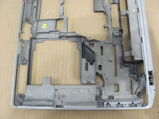 номер0295-22 Кришка дно піддон корпуса Нижний корпус (дно) для ноутбука Низ дно поддон Нижняя часть 06CX42 для Dell Latitude E6520 оригінал Продаж