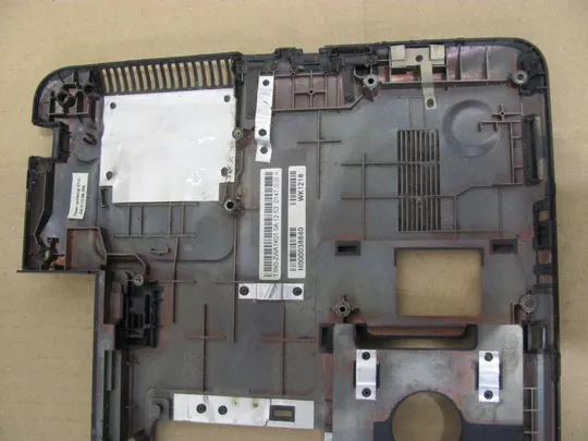 505-3 Кришка дно піддон корпуса H000038840 13N0-ZWA1K01 для Toshiba Satellite L850-110 L850-1L1 C850 L850 оригінал Продаж