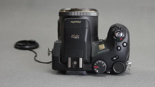 цифровой фотоаппарат FujiFilm Finepix S20Pro 6.0Mpix Характеристики