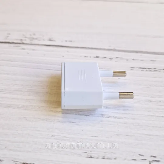 Купити Мережевий перехідник адаптер з американської на євро вилку EU розетка 3A250V Білий
