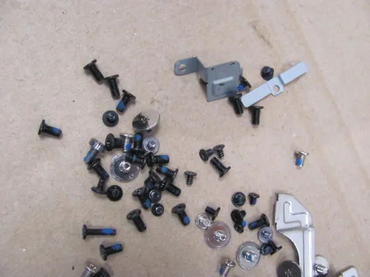 Купити 382-4 комплектуюче гвинти  для Dell Precision 7510 7520 P53F  оригінал