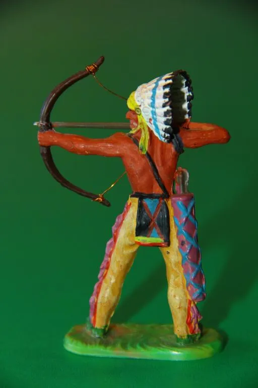 Купити ІНДІАНЕЦЬ ВОЖДЬ ЛУЧНИК № 6829 индеец  ELASTOLIN 70мм ФРГ уцінка