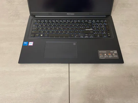 Ноутбук ASUS Vivobook F1704V, 17.3" FHD IPS, Intel 5 120U, 16GB, 512GB SSD Продаж