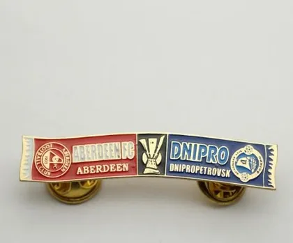 фото, Футбол - Серия значков шарфы ФК Днепр Днепропетровск (значок № 41). Кубок УЕФА 2007-08 ФК Абердин Шотландия - Днепр Днепропетровск