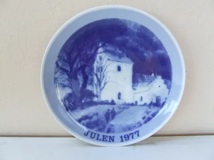 фото, Фарфор настенная тарелка декоративная кобальт. раз. 20 см. Германия 1976.77.78.79.81. годи много другого.