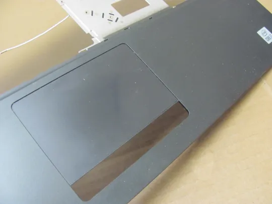 номер1002-4 корпус кришка Палмрест корпус топкейс Верхня панель палмрест cover-C тачпад  01VVYH  AP2V4000D01 для Dell Precision 7750 оригінал З аукціону