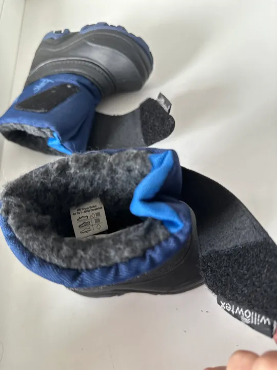 Дитячі чобітки З аукціону