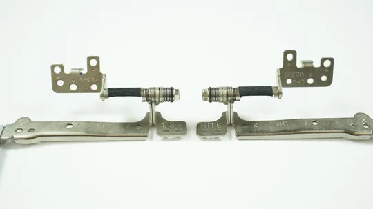 Петлі для ноутбука Toshiba Satellite A500 (AM077000800-L + AM077000900-R) (ліва+права) Ціна