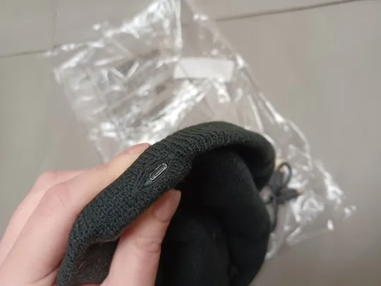 9645 Шапка з навушниками з Bluetooth 3.0 гарнітурою Music Hat Стан Нового НІМЕЧЧИНА Продаж