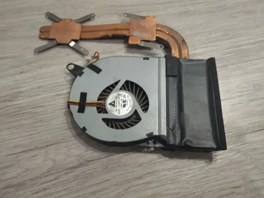 Система охолодження  (кулер) для ноутбука ACER P273 BA70 E1-731 E1-771 V3-771 E1-772  (13N0-7NA0M03) Ціна