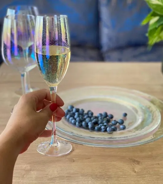 Бокал для шампанского OLens Бамбл AT10225 250 мл Ціна