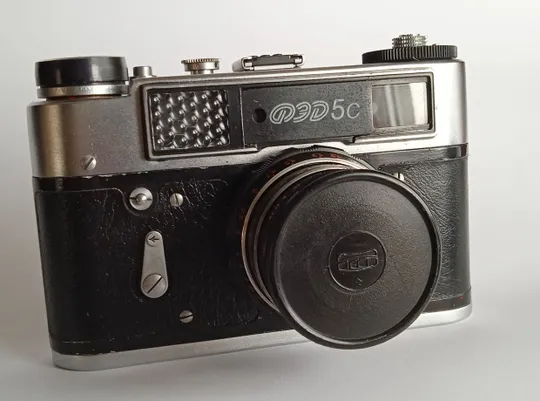 Малоформатний далекомірний фотоапарат ФЕД-5С Де купити